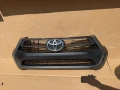 Решетка Toyota Hilux VIII 8 | 2020, снимка 1