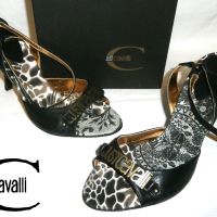 JUST CAVALLI оригинални НОВИ 37-37,5, снимка 1 - Дамски елегантни обувки - 45898632