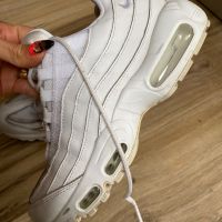 Оригинални маратонки NIKE AIR MAX 95  ! 40 н, снимка 1 - Маратонки - 45288557