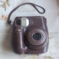 Fujifilm Instax Mini 7S Choco, снимка 2 - Фотоапарати - 45904359