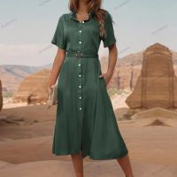 Нов стил, едноредна зелена рокля с ревер, снимка 1 - Рокли - 45198163
