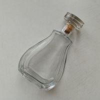 Масивна стъклена бутилка за алкохол , снимка 3 - Декорация за дома - 45669667