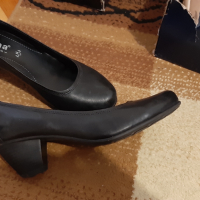 Дамски обувки, снимка 1 - Дамски обувки на ток - 45068921