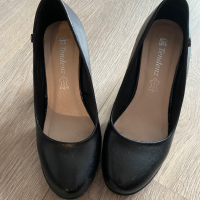 Елегантни обувки на ток Tendenz, снимка 3 - Дамски обувки на ток - 45011365