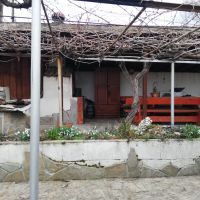 Къща с двор в село Мезек, снимка 3 - Къщи - 45530970