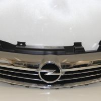 Предна решетка Opel Zafira B facelift (2008-2012г.) 13247327 предна емблема 13247331, снимка 1 - Части - 45701856