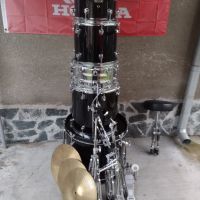 Комплект барабани Basix, снимка 1 - Ударни инструменти - 45675602