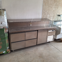 Хладилна маса с чекмеджета и салат бар, снимка 1 - Обзавеждане на кухня - 44985960