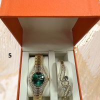 Подаръчен комплект часовник и гривна с кристали, снимка 2 - Дамски - 45752990