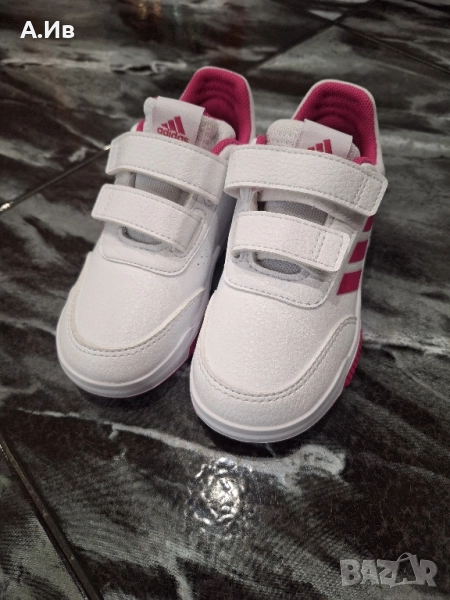 Нови маратонки Адидас, н26, снимка 1