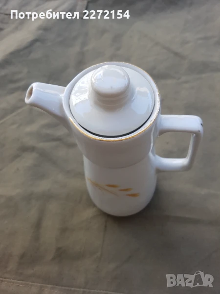 Порцеланов чайник с капак, снимка 1