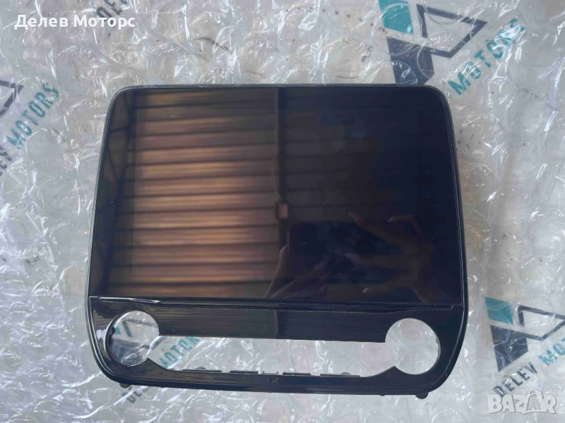 Дисплей радио, навигация мултимедия L1BT-18B955-FB от Ford Fiesta 1.1 Ti-VCTi, двигател FSJA, 75 кс., снимка 1