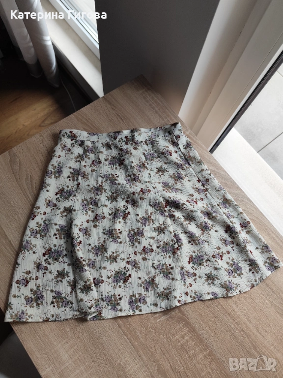 Плисирана пола на цветя , снимка 1