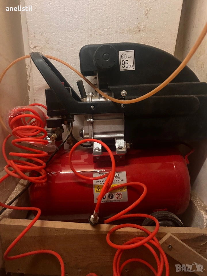 Компресор Raider – 24 л, 8 bar, напълно изправен, снимка 1