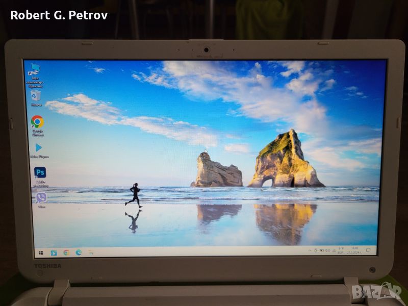 Лаптоп Toshiba L50 за ремонт/части, снимка 1