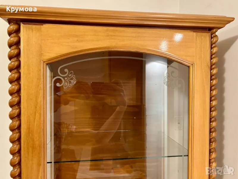 Витрина от масив, снимка 1