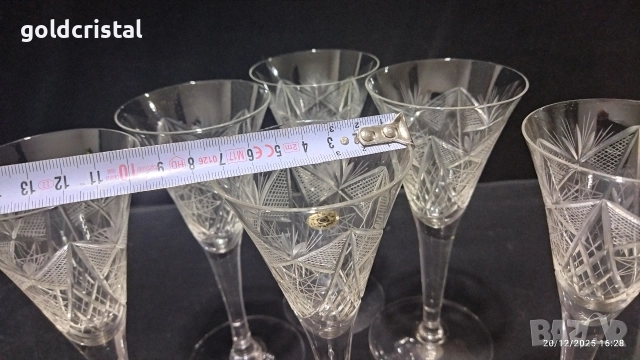 Кристални чаши , снимка 6 - Антикварни и старинни предмети - 42225219