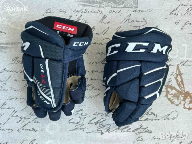 Детски Ръкавици за Хокей на Лед CCM FT370, снимка 1 - Зимни спортове - 47905564