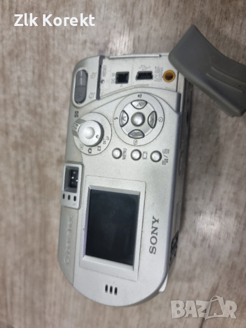 Фотоапарат Sony Cybershot DSC-P72 , снимка 10 - Фотоапарати - 54269538