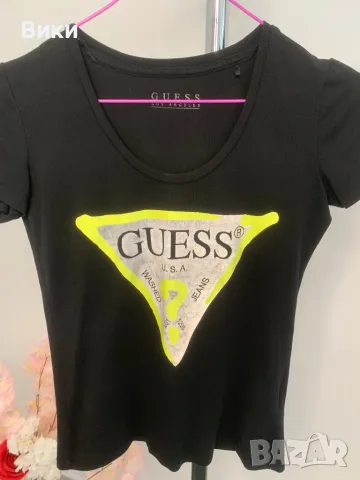 Тениска Guess размер М, подходяща S-XS, снимка 3 - Тениски - 50203314
