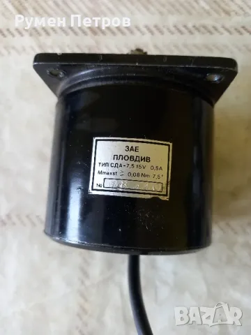 Ел мотор ЗАЕ Пловдив., снимка 2 - Антикварни и старинни предмети - 49783518