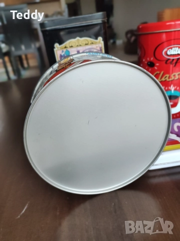 Ретро метални кутии, снимка 6 - Антикварни и старинни предмети - 51975977