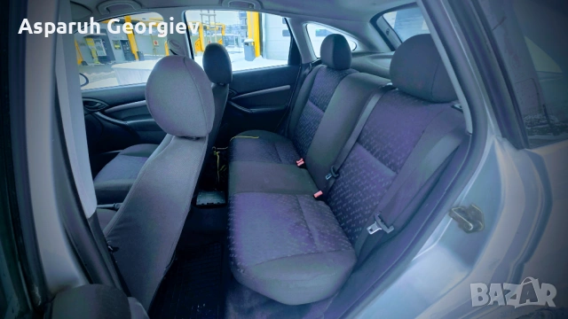 Ford Focus 1.6 1250 евро, снимка 11 - Автомобили и джипове - 53576342