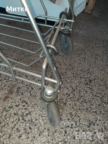 Голяма пазарска метална количка с 4 колелета за пазаруване марка WANZL модел D101RC, снимка 6 - Други - 53974731