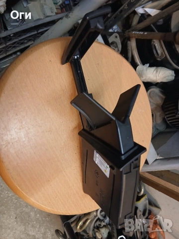 Оригинална стойка за чаша от Фолксваген Поло 6N 01-06г. 6Q0 858 602 E