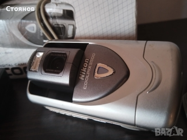 Камери Nikon COOLPIX 3500,3700,5600,P2,E-995, снимка 3 - Фотоапарати - 46492329