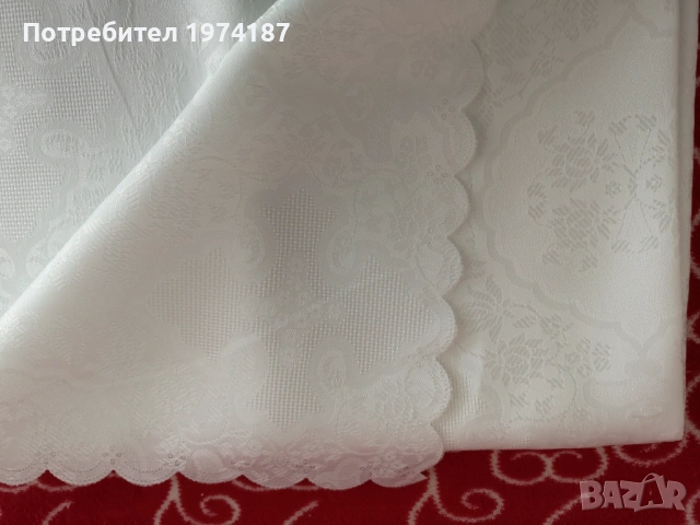 Нова покривка за голяма правоъгълна маса