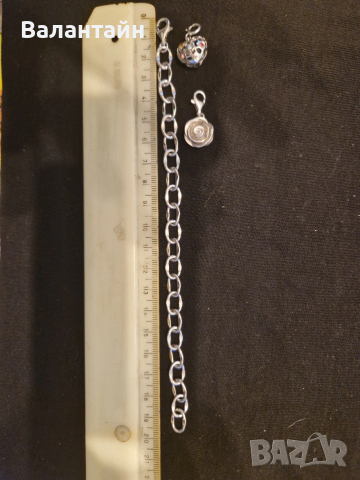 Сребърна гривна с талисмани , снимка 2 - Гривни - 53931240