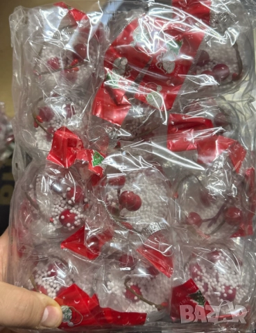 Комплект от 6 или 12 прозрачни топки за елха пълни с коледна декорация, снимка 8 - Други стоки за дома - 52086387