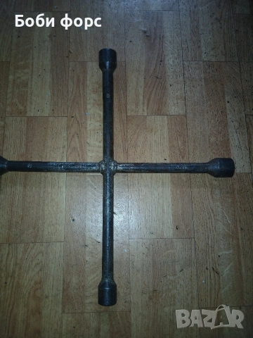 Оргинален руски кръстат ключ много здрав 