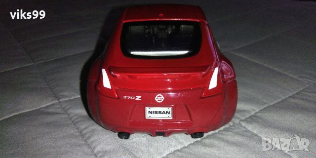 Nissan 370Z 2009 MAISTO 1:24, снимка 4 - Колекции - 39585272