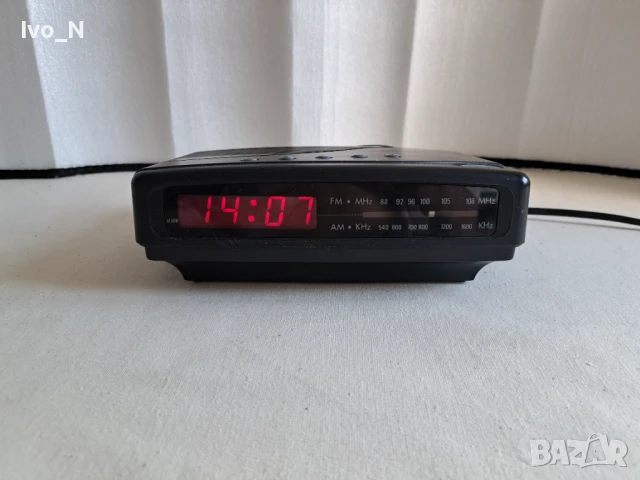 Радио часовник Yoko UCK-224.