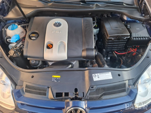 VW Golf V 1.6бензин 147000км.Доказуеми Нов Внос, снимка 14 - Автомобили и джипове - 54003766