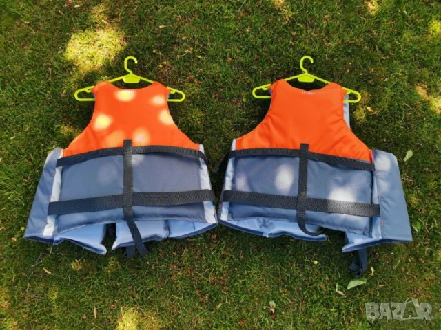 Жилетки, гребла, тапи и седалка за каяк, снимка 2 - Водни спортове - 51114007