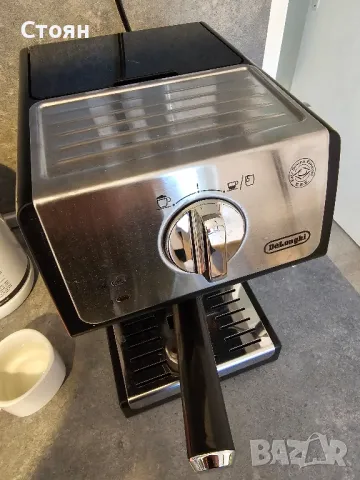 Еспресо машина DeLonghi Active line
ЕСРЗЗ.21.ВК, 15 bar, 1100 W, 1.1 n, Ръчна
капучино система, снимка 2 - Кафемашини - 47331576