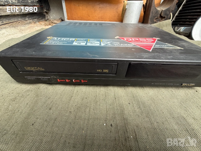 Продавам видео sharp