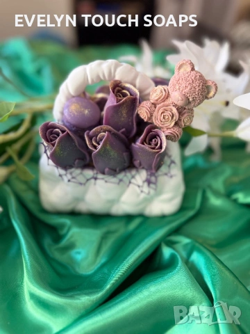 Луксозни подаръчни букети със сапунени цветя , снимка 10 - Подаръци за жени - 54231039