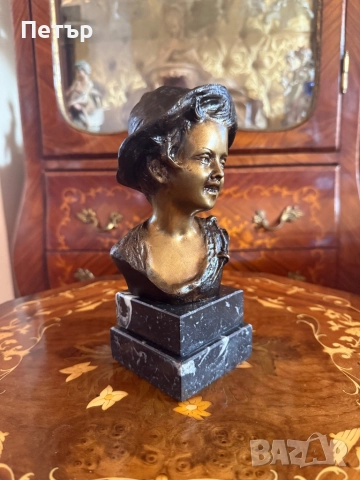 Малък бронзов бюст, снимка 4 - Антикварни и старинни предмети - 52704139