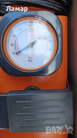 Компресор за гуми двуботален с комплект инструменти 12V манометър, снимка 6 - Аксесоари и консумативи - 53971865