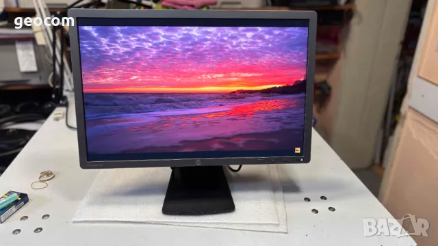 24" HP EliteDisplay E241i Full HD+ монитор (1920x1200,8ms,D-SUB,DVI-D,DP,USB), снимка 1 - Монитори - 49032638