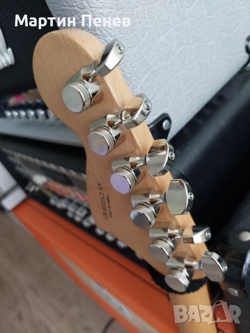 2002 Squier Tom Delonge Strat, снимка 5 - Китари - 52480670