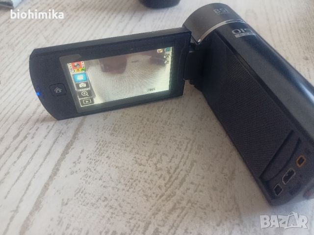 Видеокамера Samsung HMX-Q10BP

, снимка 4 - Камери - 46415337