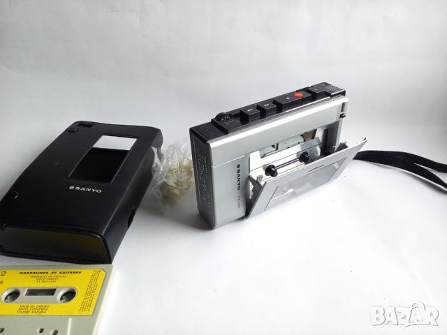Мини записващо устройство Walkman диктовка Sanyo TRC 2300, снимка 11 - Антикварни и старинни предмети - 45687087
