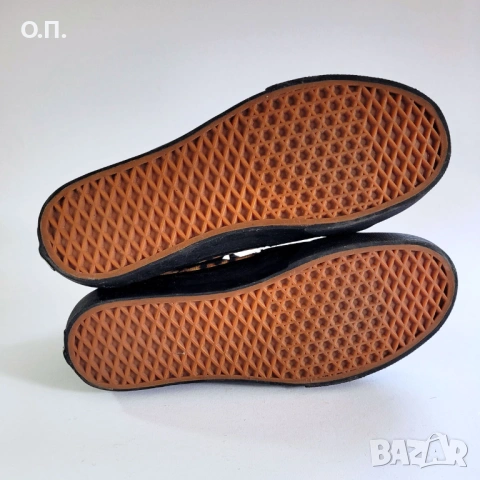 VANS, оригинални кецове 42.5, снимка 6 - Кецове - 53910844