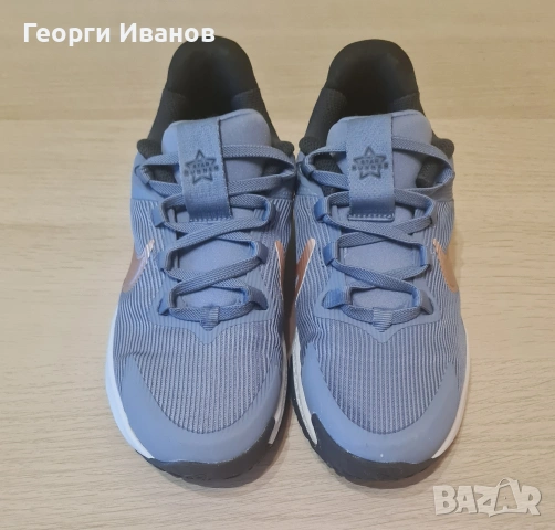 Маратонки Nike номер 33