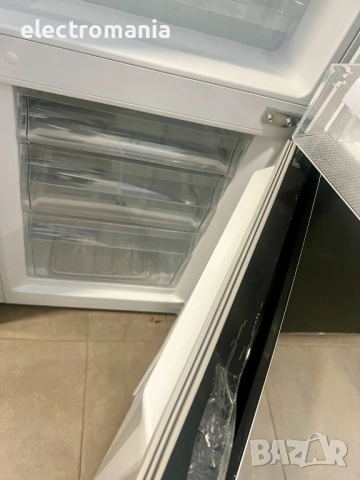 хладилник с фризер Hanseatic HKGK14349DW, снимка 7 - Хладилници - 53146486